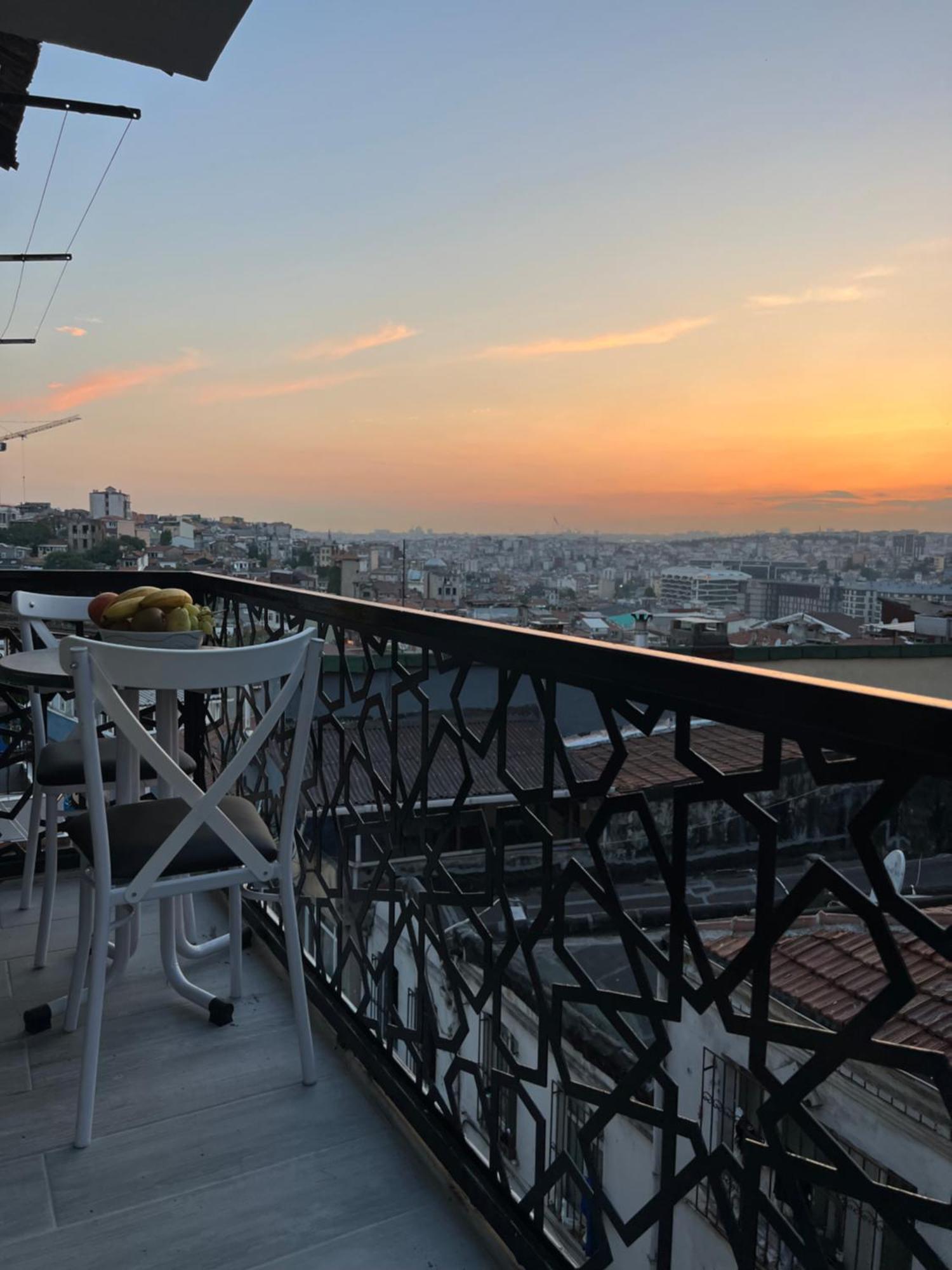 Taksim Larissa Апарт-отель Стамбул